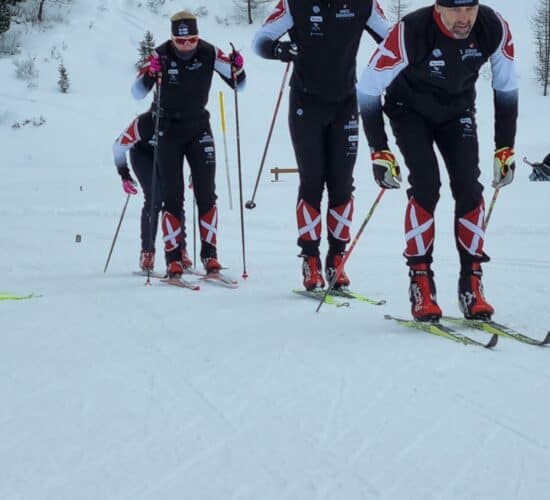 Bjørn Toft, physio à Martigny avec son équipe ski de fond dans une course à l'Autriche pendant l'échauffement